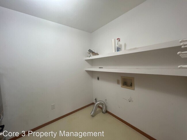 Building Photo - 2 br, 2 bath House - 6327 Brent Dr