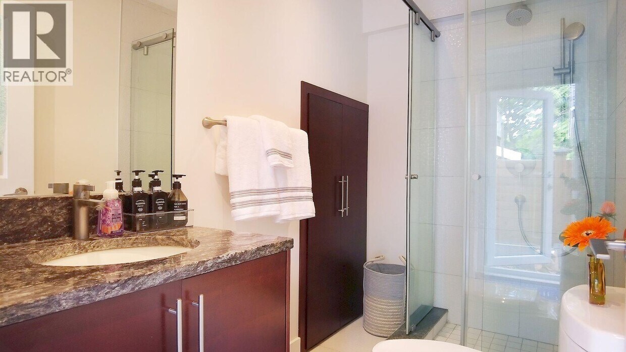 Photo du bâtiment - 4465 W 7th Ave