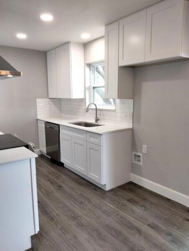 Building Photo - 11216 Liberty School Rd