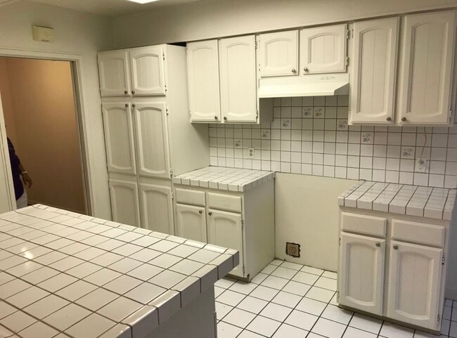 Foto del edificio - 10063 Faywood St