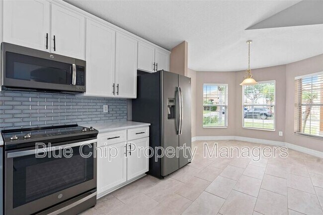 Building Photo - 2441 Deer Creek Blvd