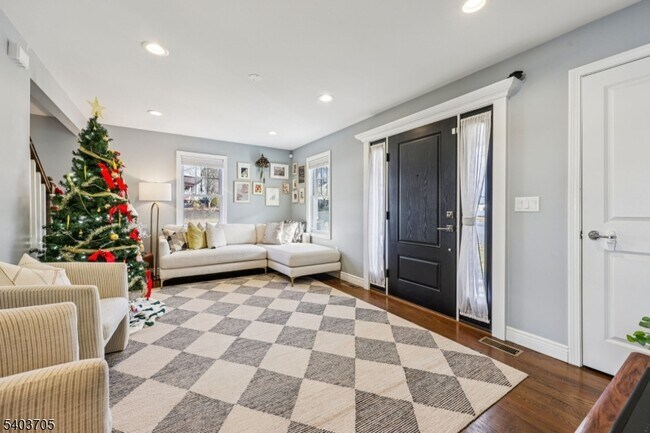 Foto del edificio - 3-11 Lyons Ave