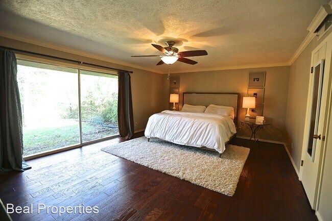 Building Photo - 3 br, 2 bath House - 714 S. Rosemary Dr