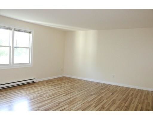 Foto del edificio - 641 S Washington St