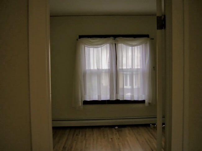 Bedroom #1 - 527 Hall Ave