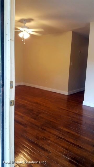 Building Photo - 3857 Northview Dr