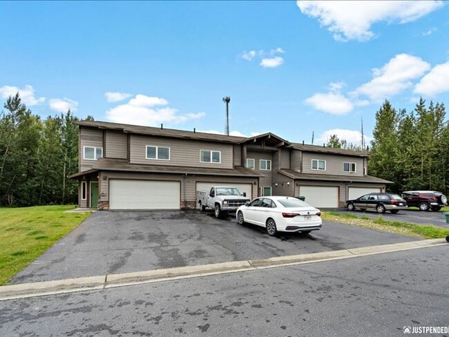 Building Photo - Timber Ridge Townhome