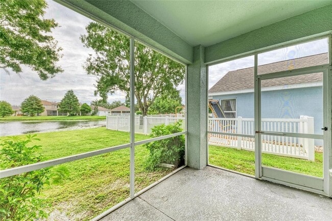 Photo - 15121 Searobbin Dr House