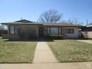 Building Photo - 301 Juanita St