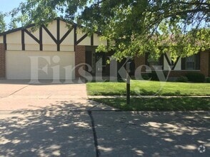 Building Photo - 15426 Cousteau Dr