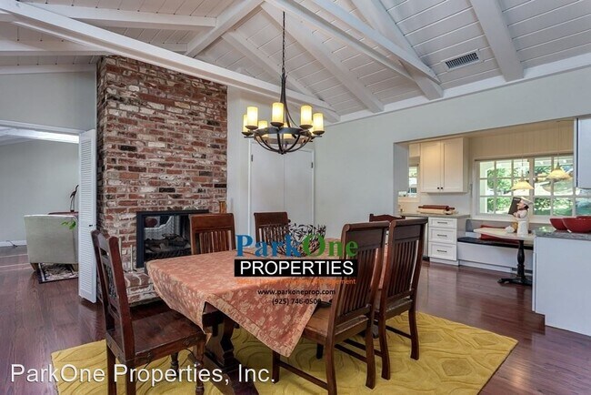 Building Photo - 5 br, 3.5 bath House - 219 Scofield Dr