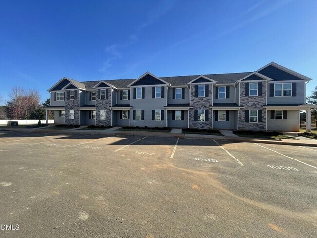 Foto del edificio - 1003 Peony Ln