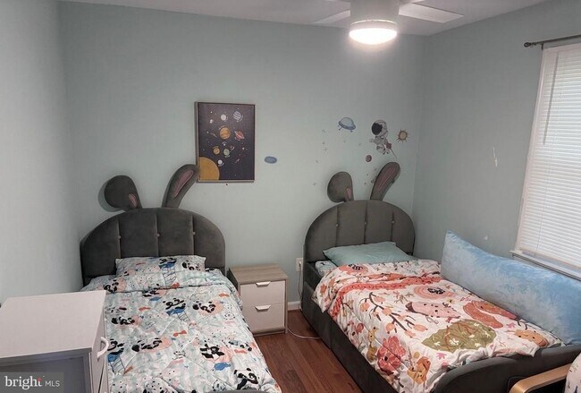 Foto del edificio - 4360 Greenberry Ln