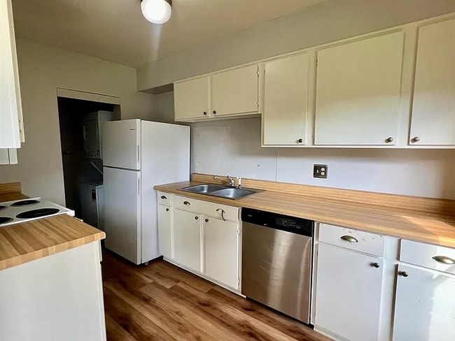 Foto del edificio - 1701 Lobdell Ave