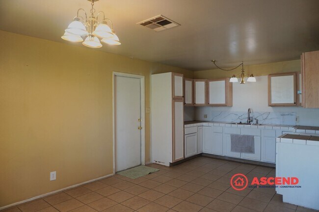 Foto del edificio - Beautiful 3-Bedroom Home