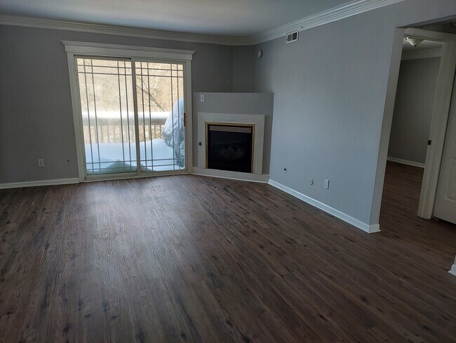 Foto del edificio - 1997 Tall Oaks Dr