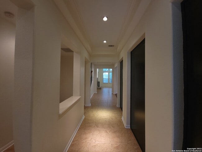 Building Photo - 9518 Horserace-