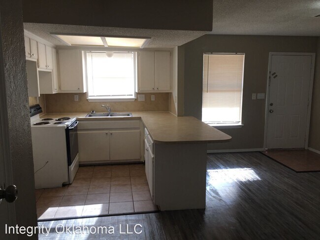 Building Photo - 2 br, 1 bath House - 127 SW 45th