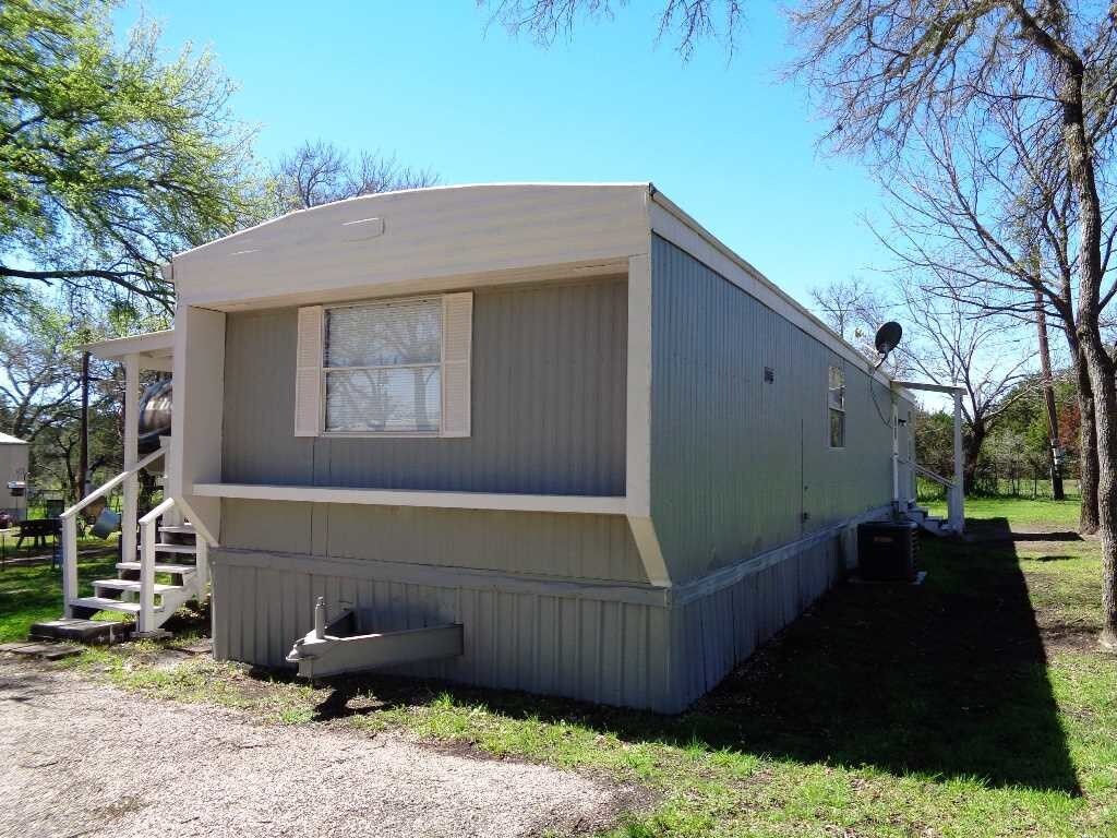 Building Photo - 102 Helms Cir