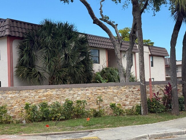 Foto del edificio - 20805 NE 8th Ct