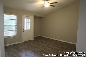 Foto del edificio - 8720 Welles Hbr Cir