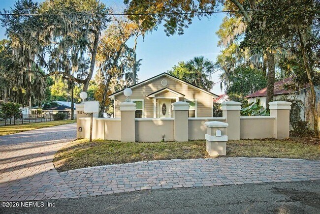 Foto del edificio - 2210 Shepard St