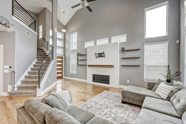 Foto del edificio - 7406 Oberon St