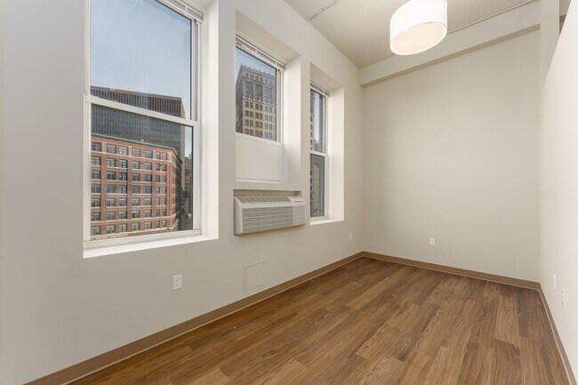 Interior Photo - 740 North by 3L Living
