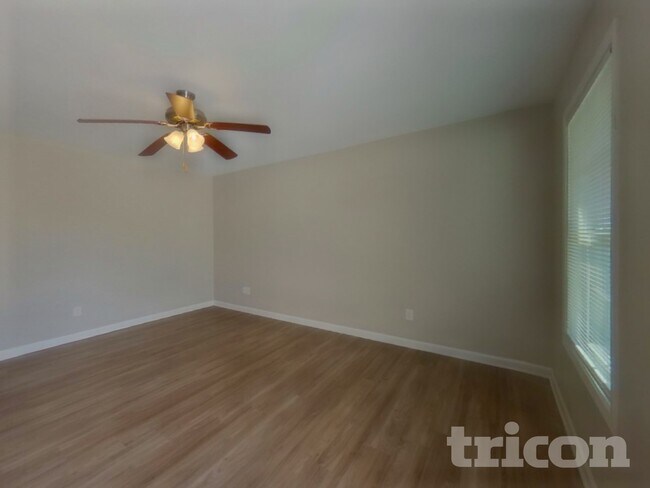 Building Photo - 707 Dawsons Park Wy
