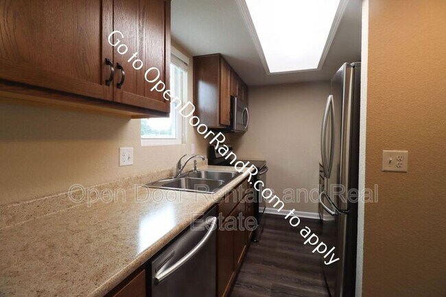 Foto del edificio - 7717 E State Blvd