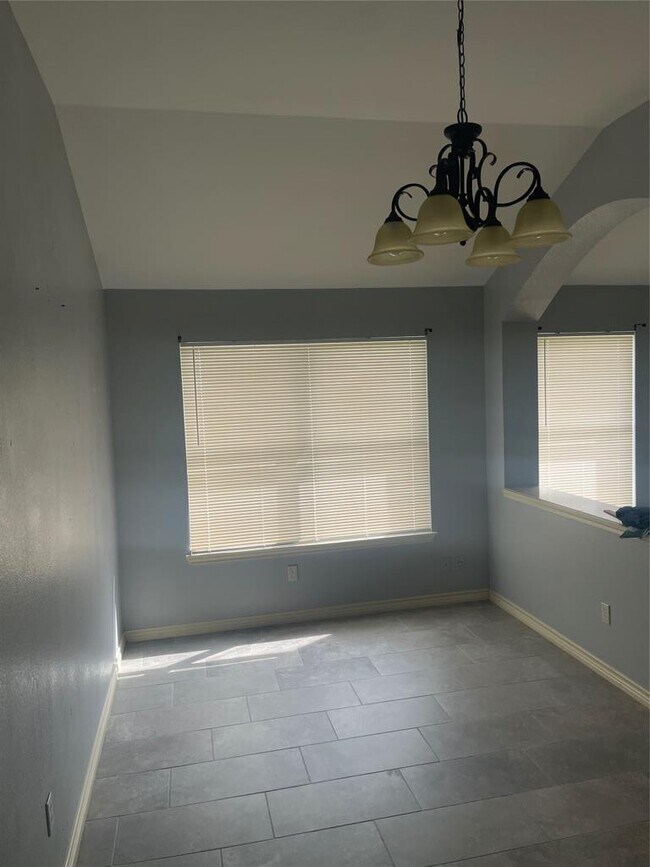 Building Photo - 13800 Randalstone Dr