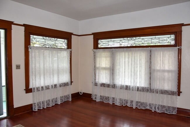 Foto del edificio - Old Towne Living