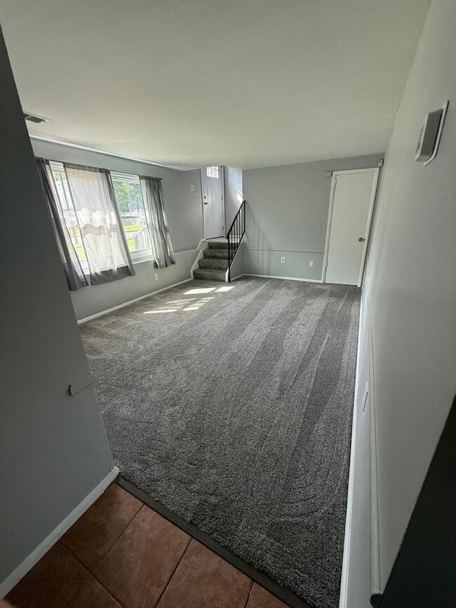 Building Photo - 655 Cadbury Dr