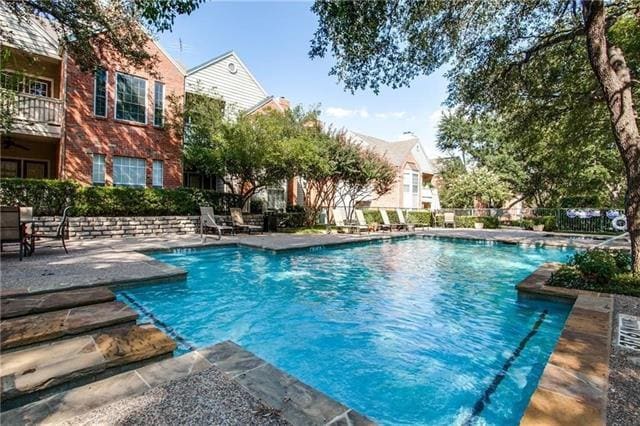 Building Photo - 12660 Hillcrest Rd