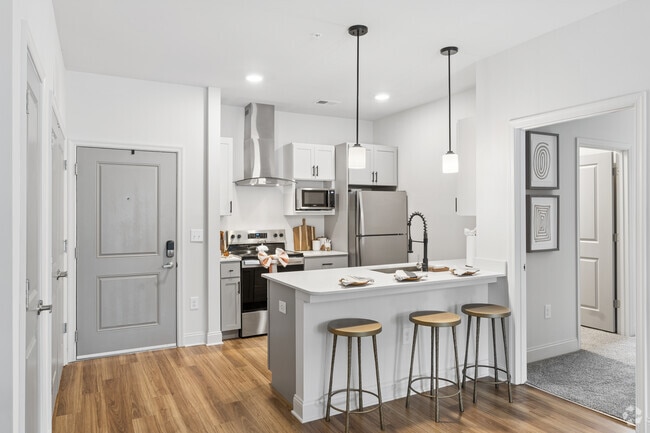 2BR, 2BA - 1,070SF - Kitchen - Elevate Riverview