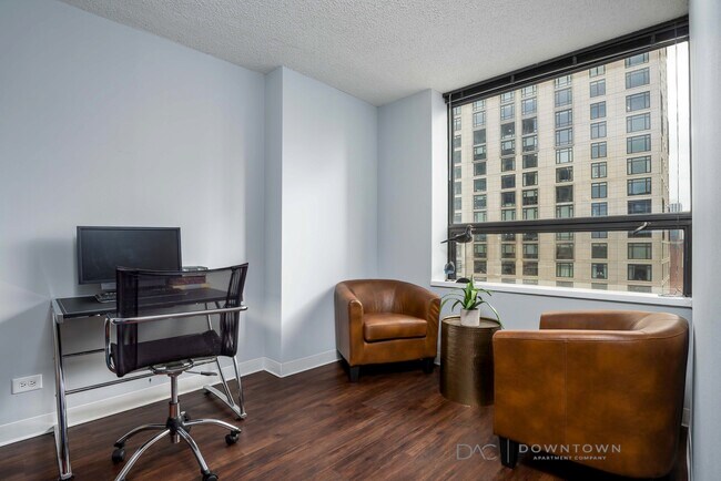 Building Photo - 250 E Ohio St