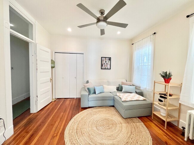 Building Photo - 73 Delle Ave