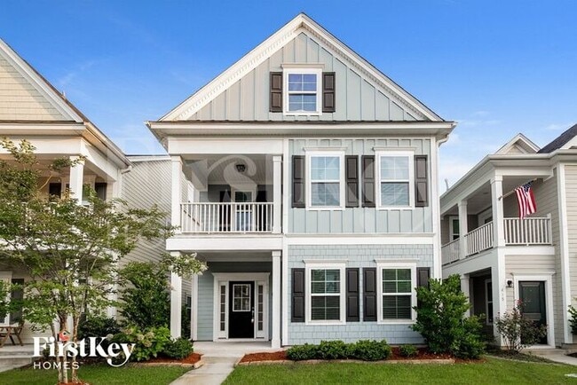 Building Photo - 413 Forsythia Ave