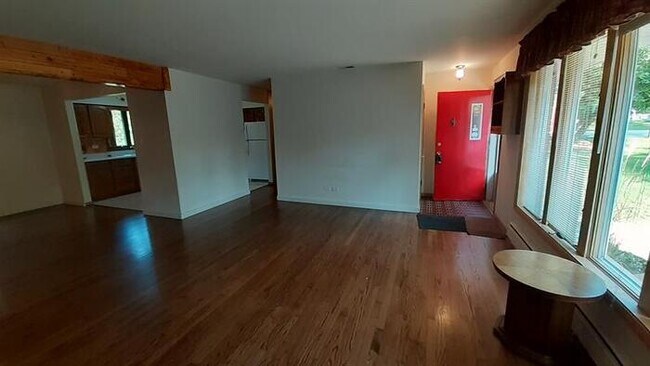 Foto del edificio - 7600 Carmichael Dr, Palos Heights, IL, 60463