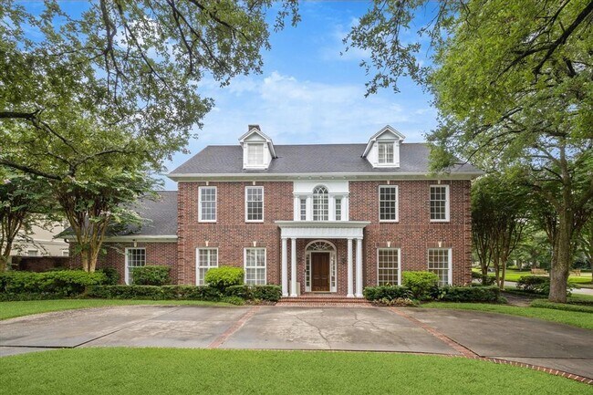 Foto del edificio - 5345 Longmont Dr