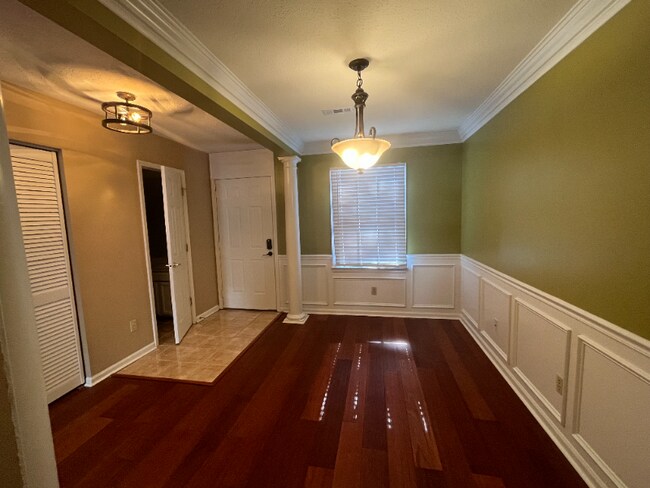 Foto del edificio - 830 44th Ave N