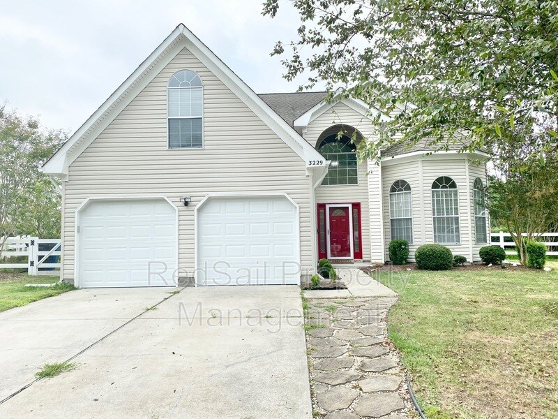 Primary Photo - 3229 Sacramento Dr