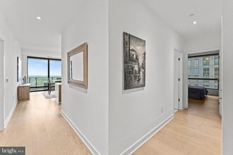 Building Photo - 1650 Silver Hill Dr