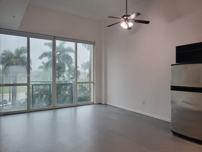 Foto del edificio - 253 NE 2nd St