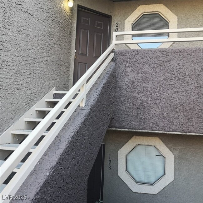 Building Photo - 5026 S Rainbow Blvd