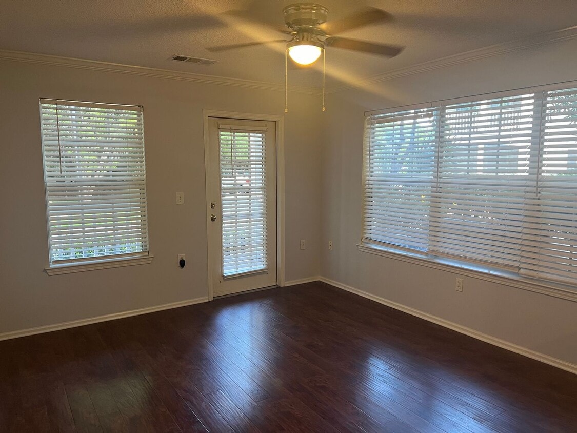 Great first floor unit at Reserve at Wood... - Great first floor unit at  Reserve at Wood...