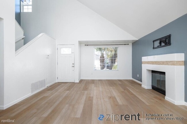Building Photo - 3 br, 3 bath House - 11234 Pinestone Court...