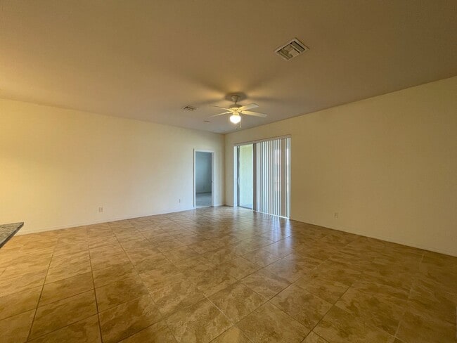 Building Photo - 1622 SW 16th Ct