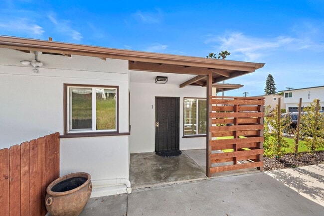 Building Photo - 108 Avenida Dolores