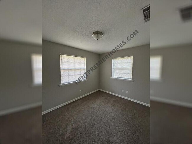 Foto del edificio - 916 South Rd. Jacksonville AR 72076